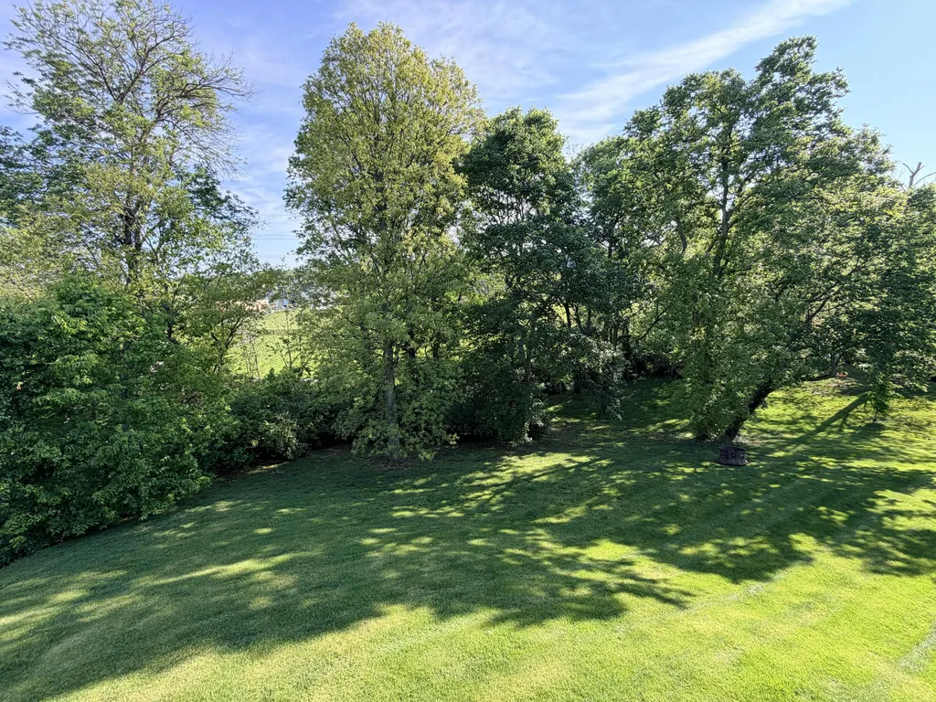 613 Old Coach Road Nicholasville KY 40356