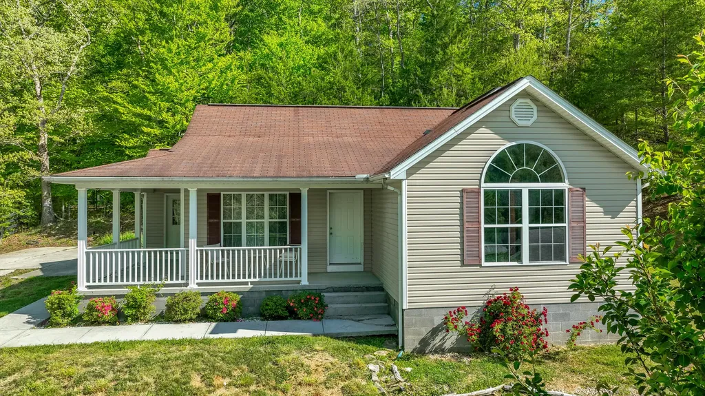6111 N Wilderness Road Mt Vernon KY 40456