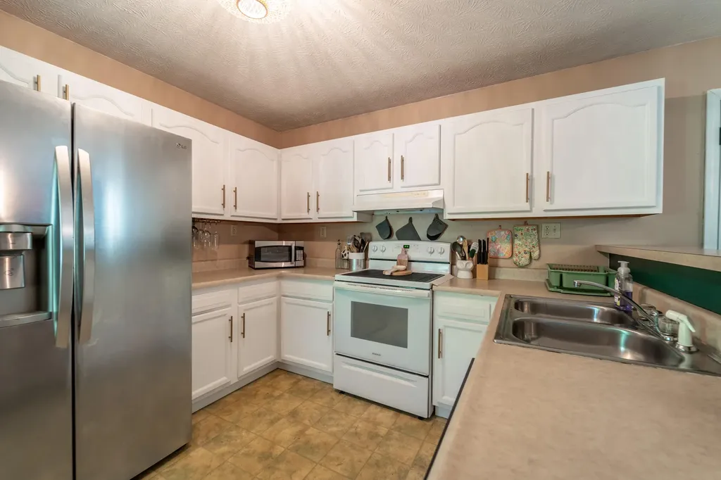 6111 N Wilderness Road Mt Vernon KY 40456