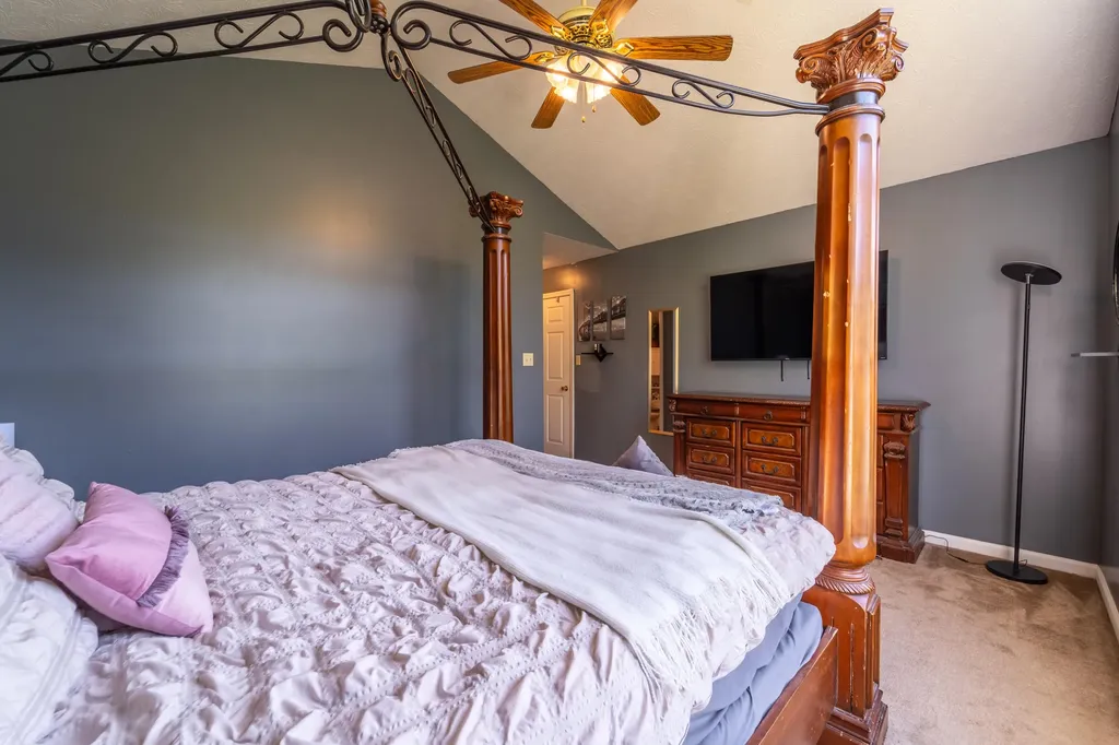 6111 N Wilderness Road Mt Vernon KY 40456