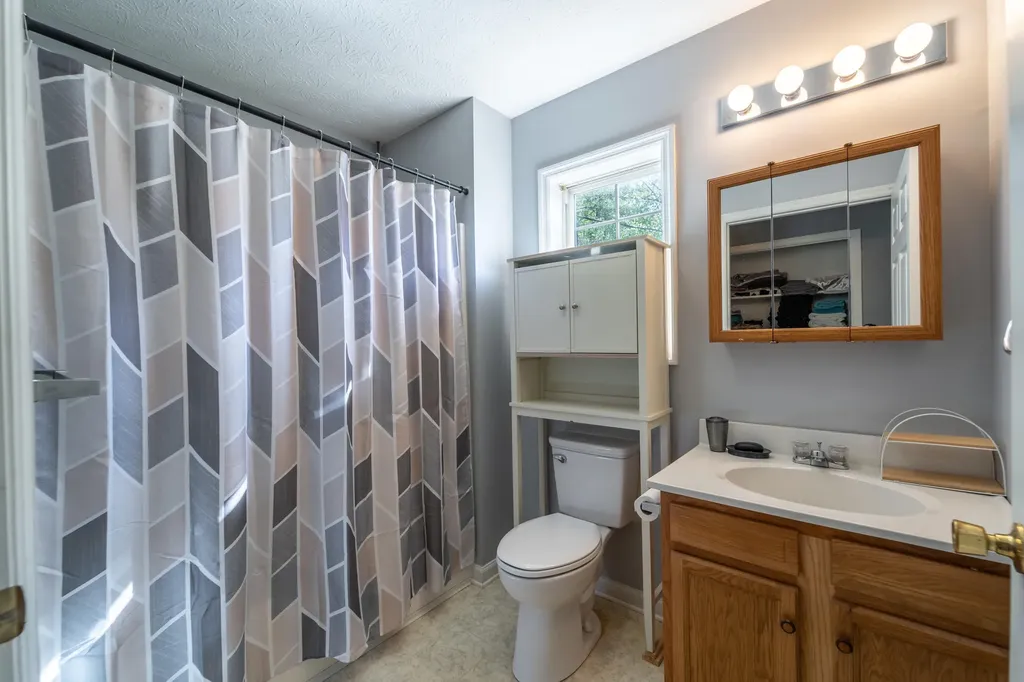 6111 N Wilderness Road Mt Vernon KY 40456