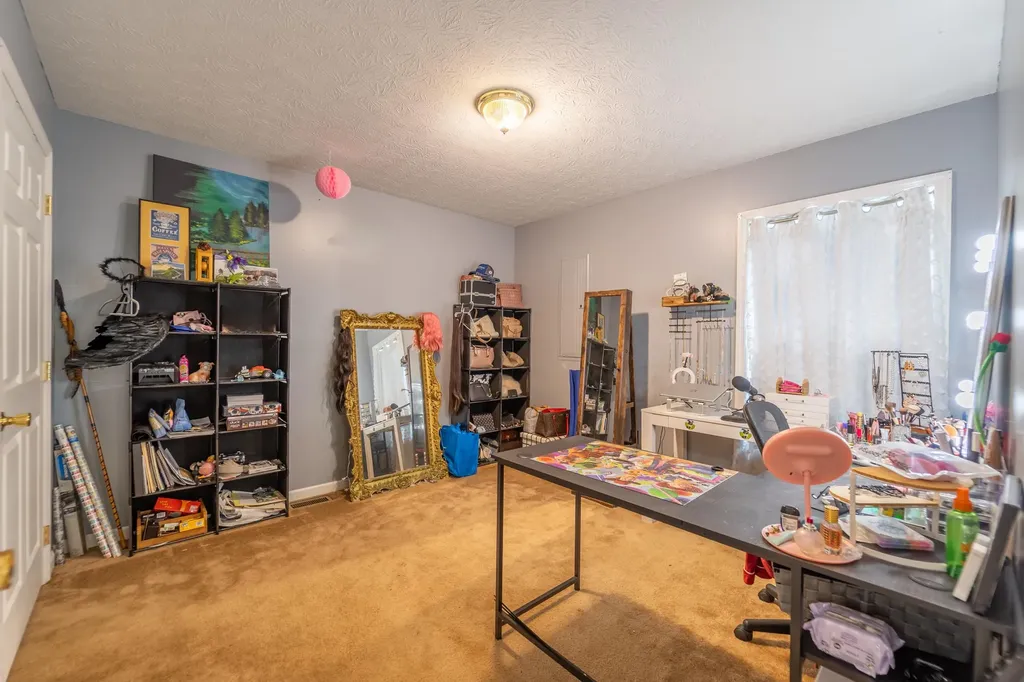 6111 N Wilderness Road Mt Vernon KY 40456