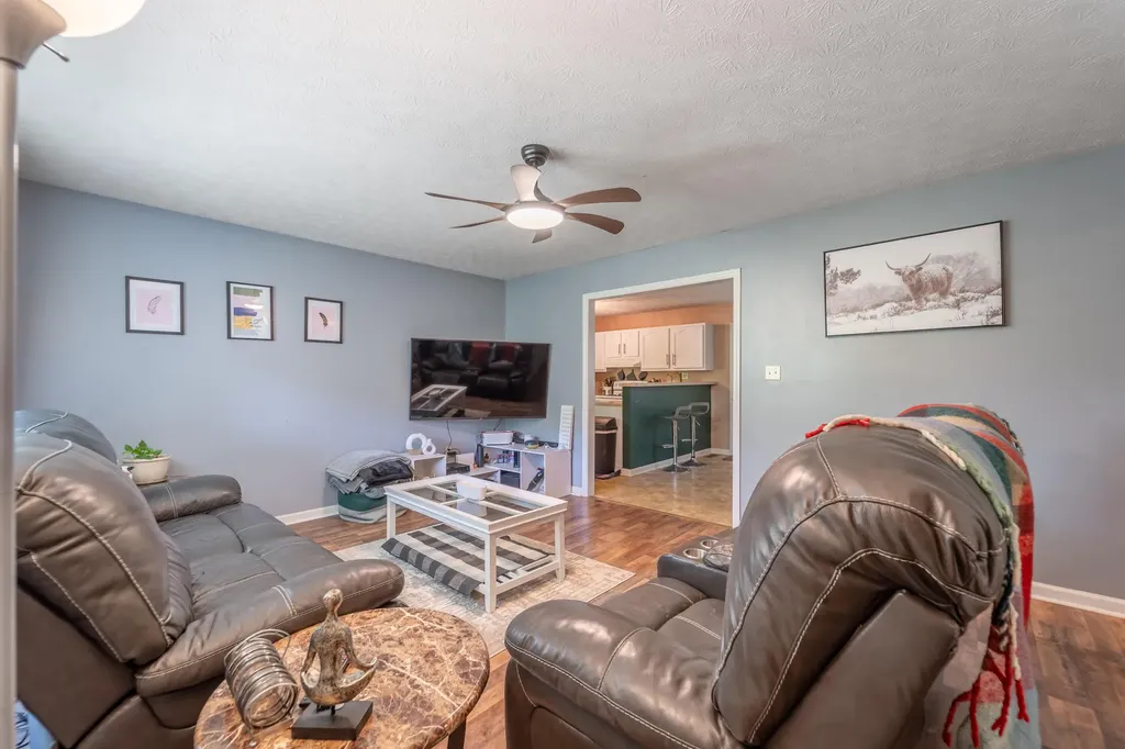 6111 N Wilderness Road Mt Vernon KY 40456