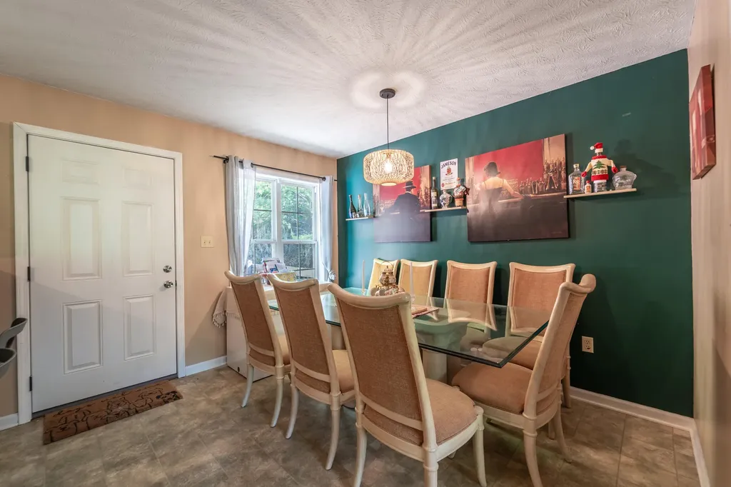 6111 N Wilderness Road Mt Vernon KY 40456