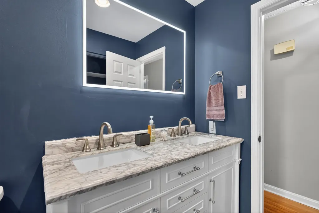 124 Manitoba Lane Lexington KY 40515