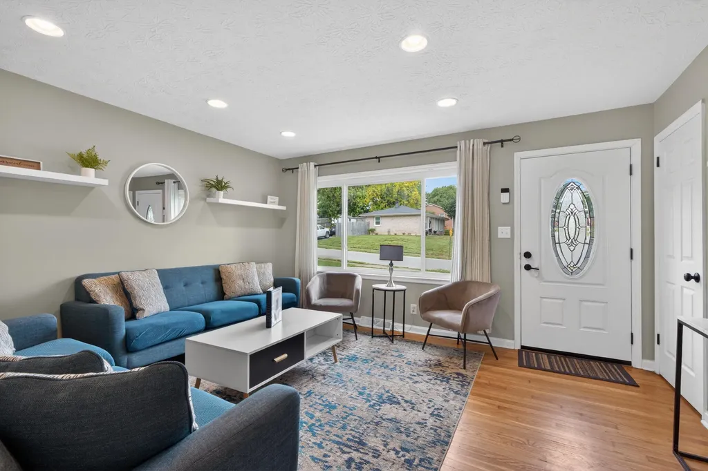 124 Manitoba Lane Lexington KY 40515