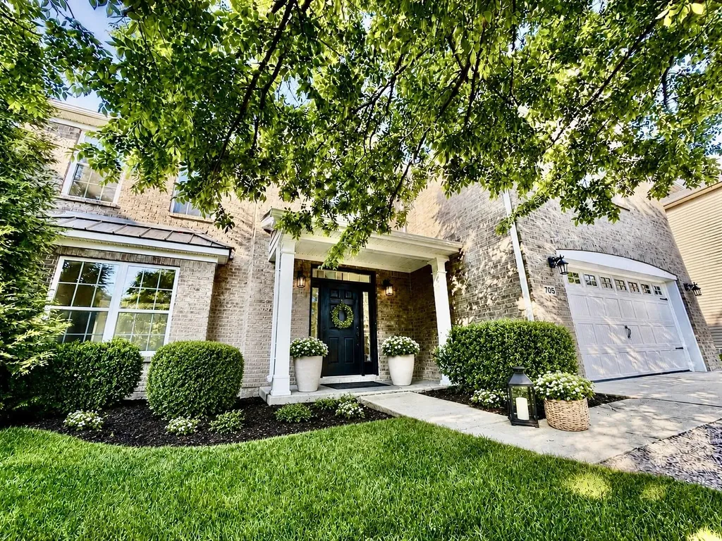 705 Sundollar Cove Lexington KY 40515