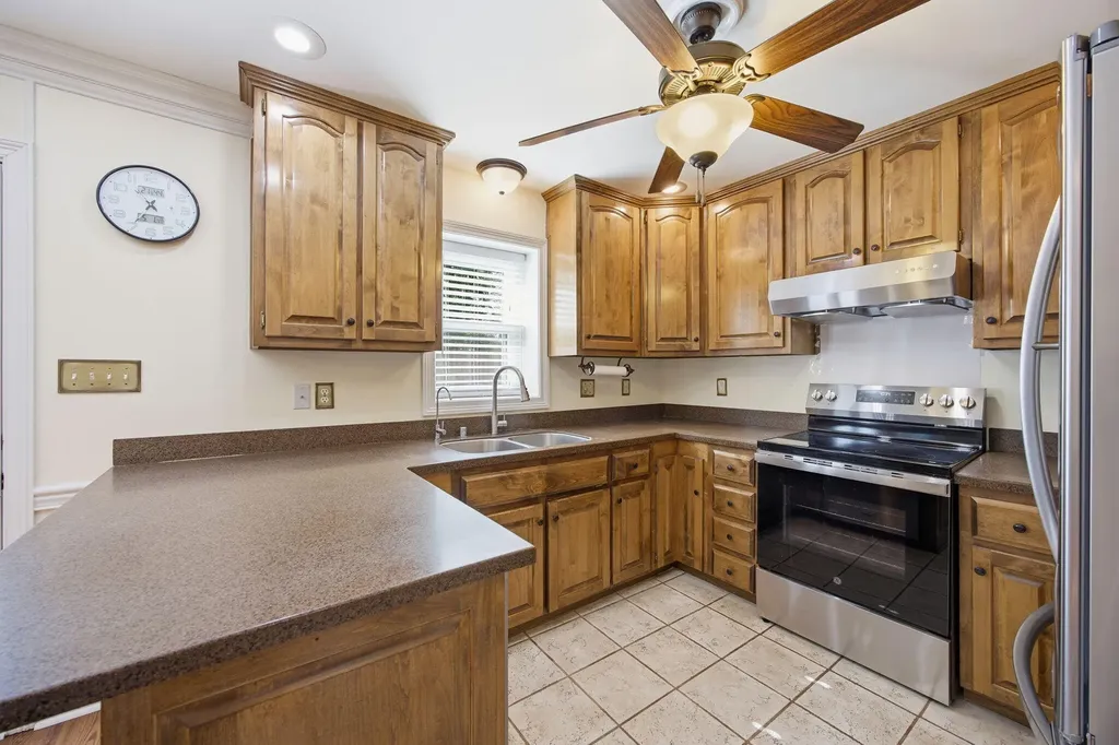 4160 Palmetto Drive Lexington KY 40513