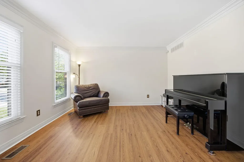 4160 Palmetto Drive Lexington KY 40513