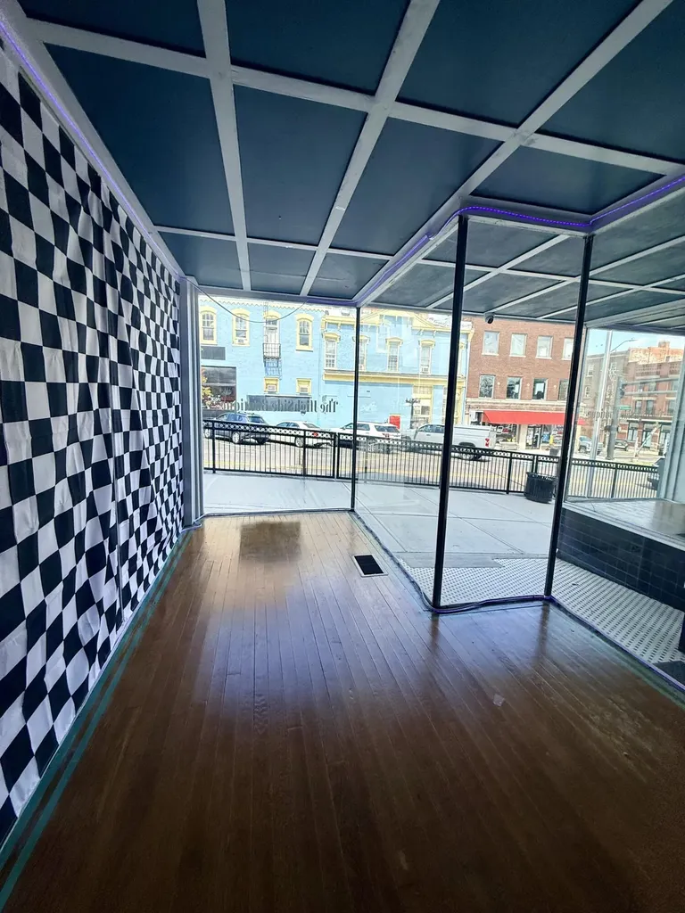 11 S Main Street Winchester KY 40391