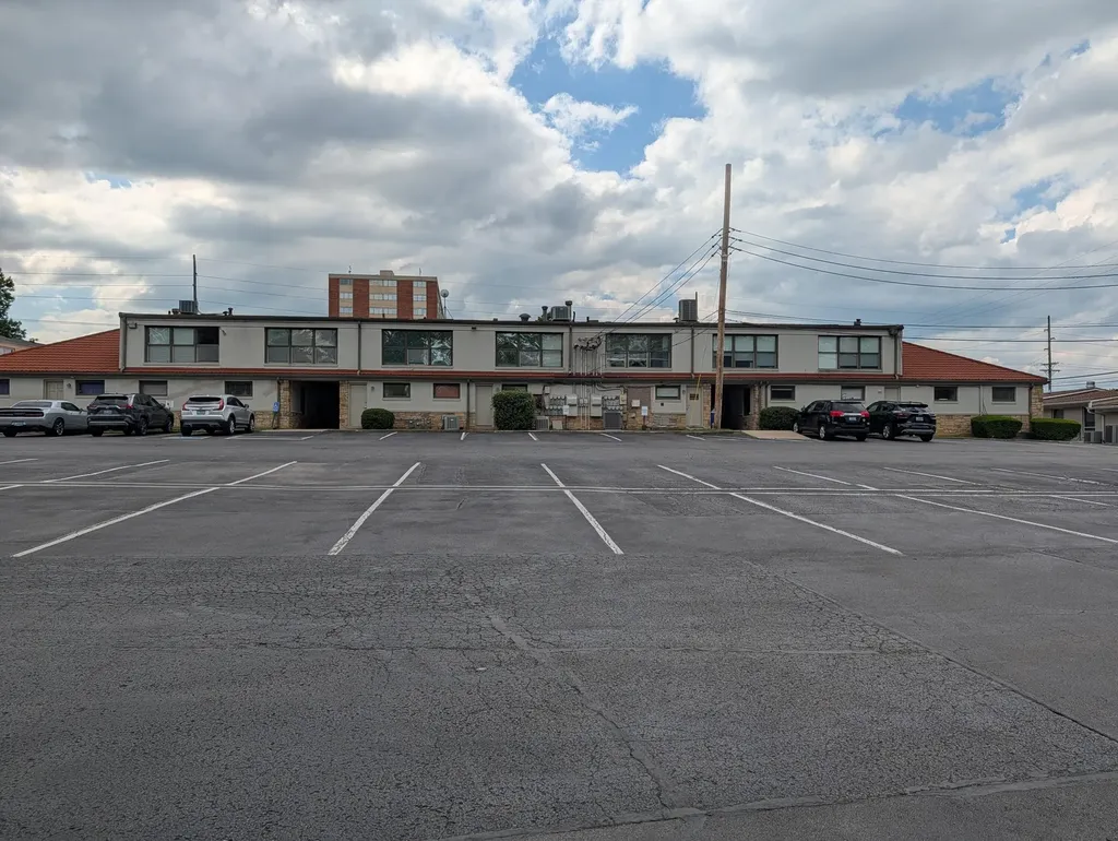 2134 Nicholasville Road Lexington KY 40503