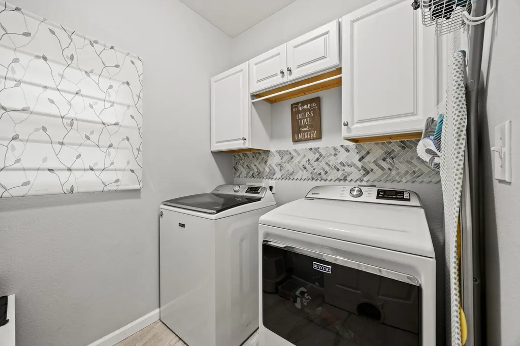 2704 Timber Oaks Lexington KY 40511