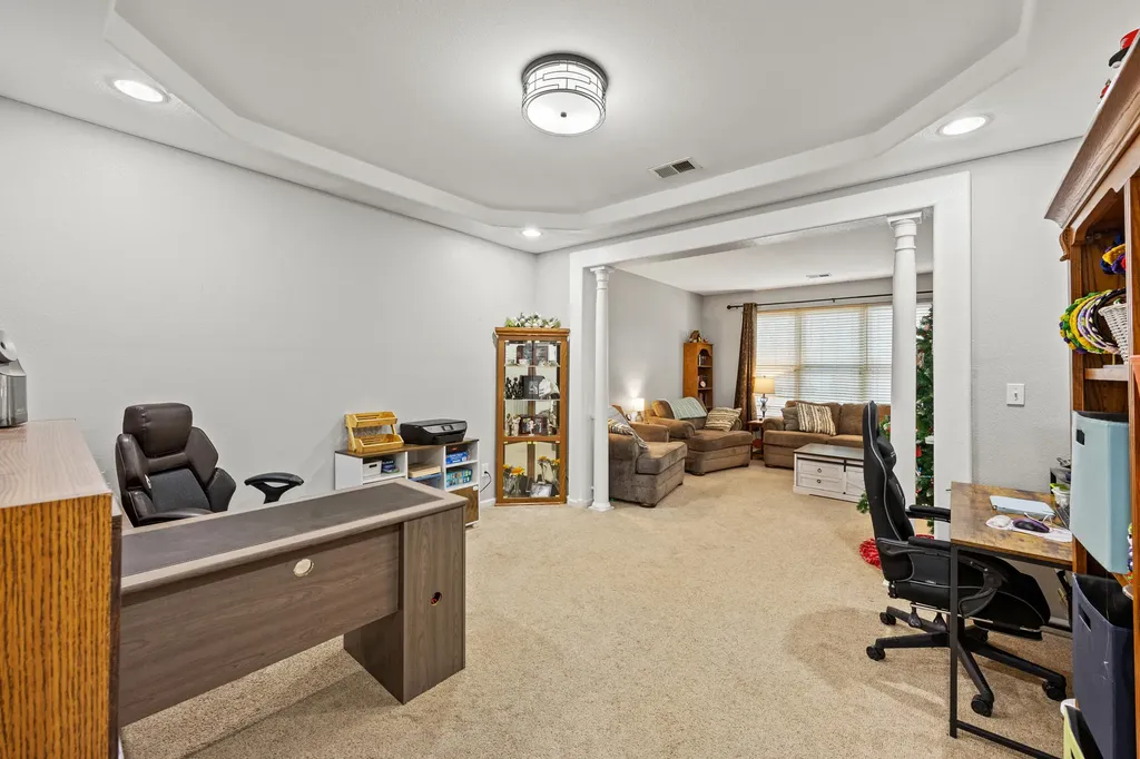 2704 Timber Oaks Lexington KY 40511