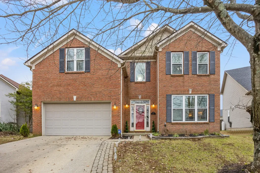 2704 Timber Oaks Lexington KY 40511