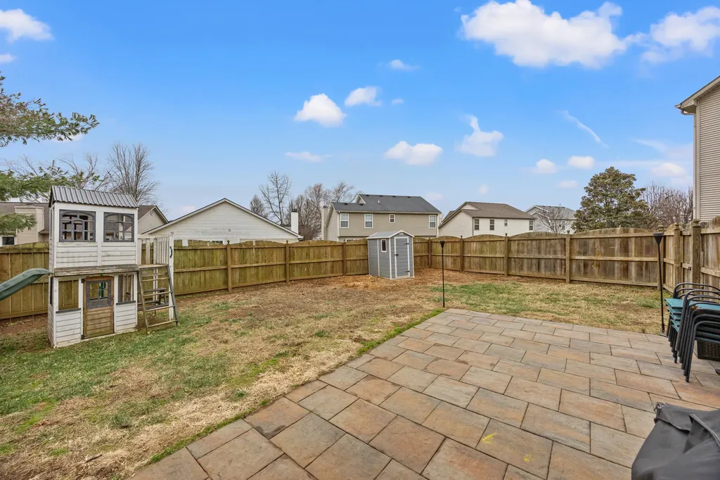 2704 Timber Oaks Lexington KY 40511