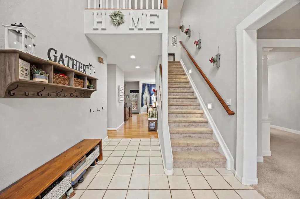 2704 Timber Oaks Lexington KY 40511