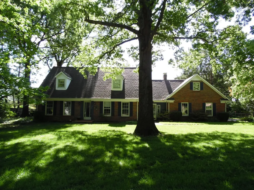 290 Heritage Road Versailles KY 40383
