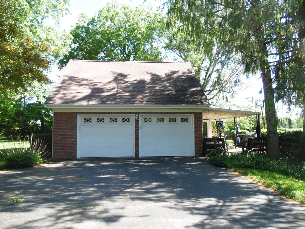 290 Heritage Road Versailles KY 40383