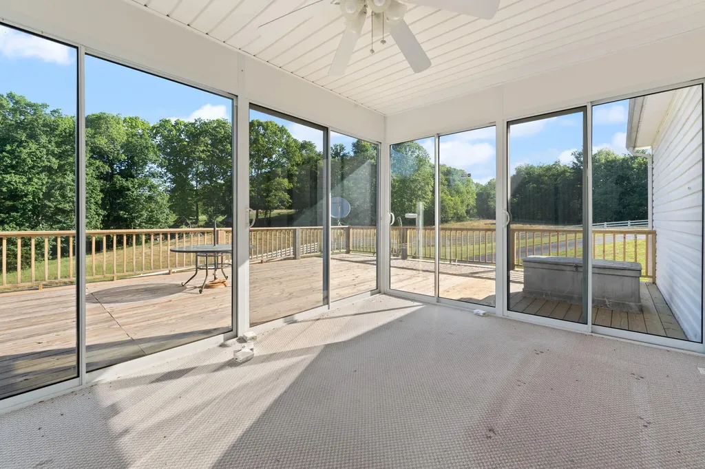 1213 Spann Hill Road Monticello KY 42633