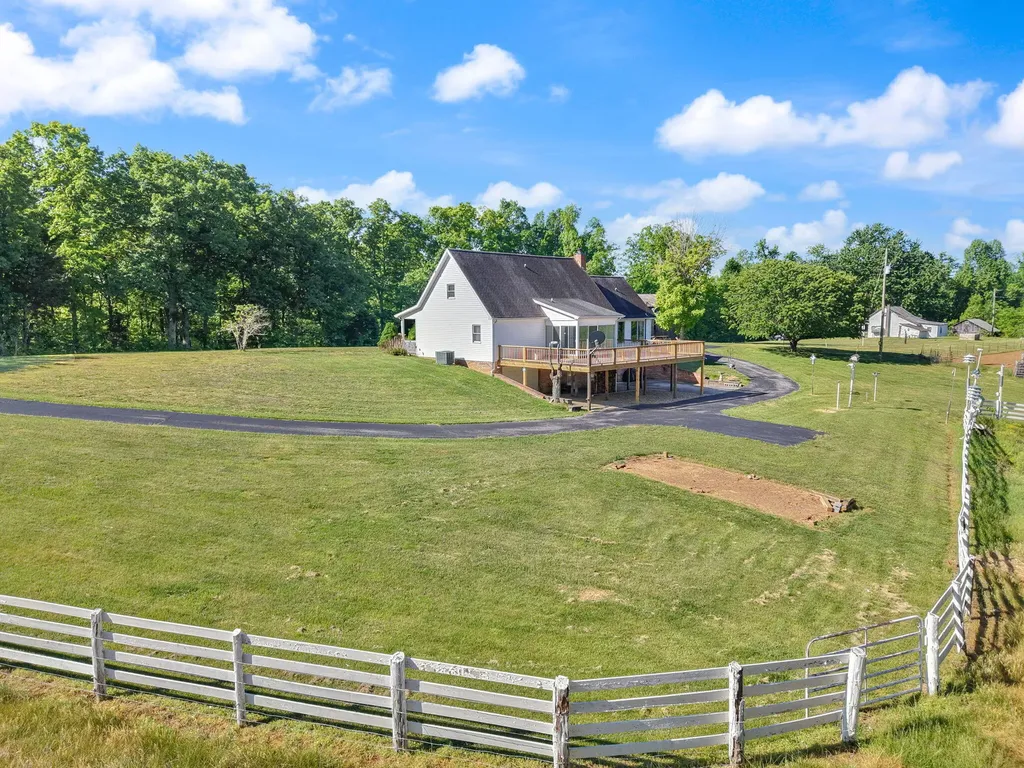 1213 Spann Hill Road Monticello KY 42633