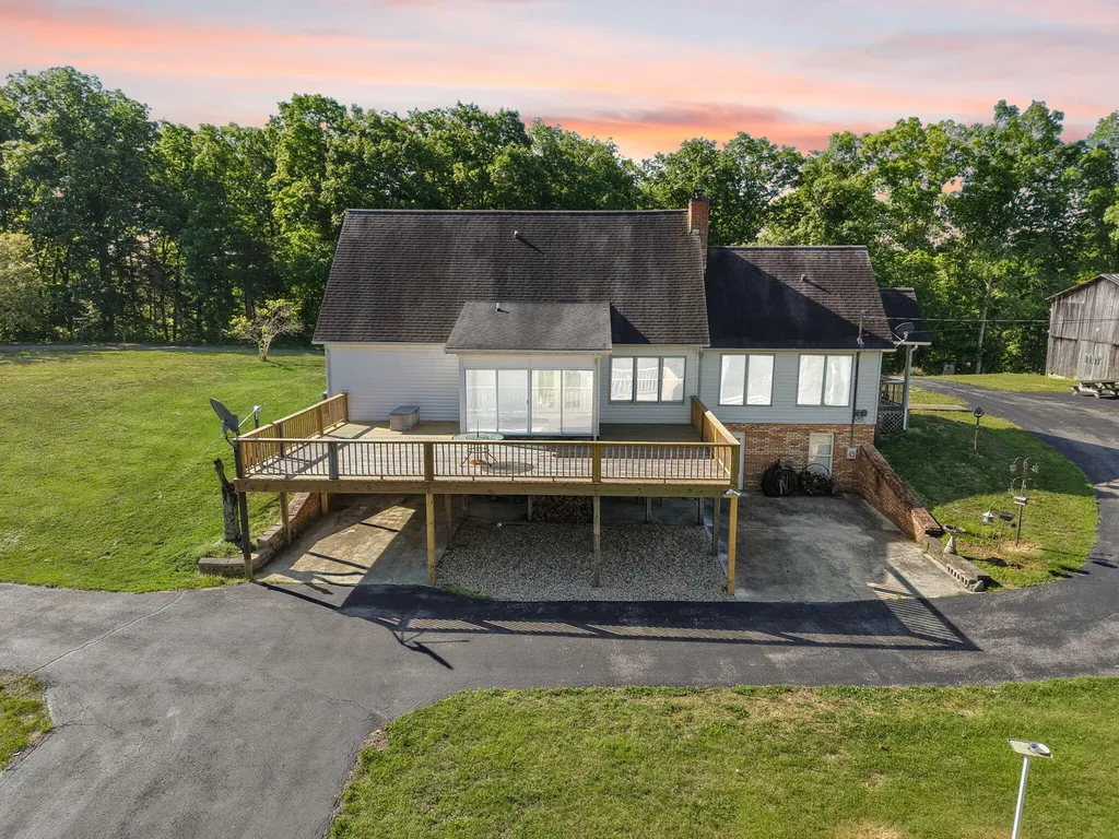 1213 Spann Hill Road Monticello KY 42633