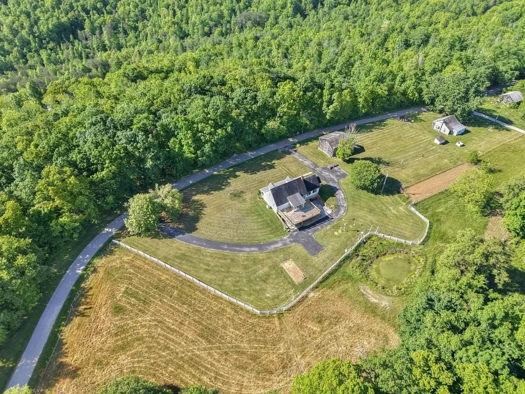 1213 Spann Hill Road Monticello KY 42633