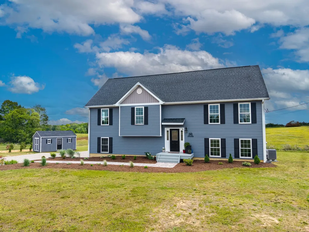 1553 Clifty Hill Road Science Hill KY 42553
