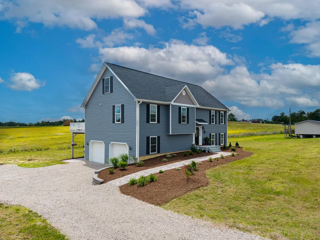 1553 Clifty Hill Road Science Hill KY 42553