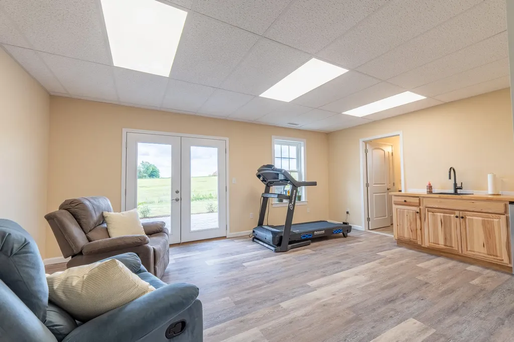 1553 Clifty Hill Road Science Hill KY 42553