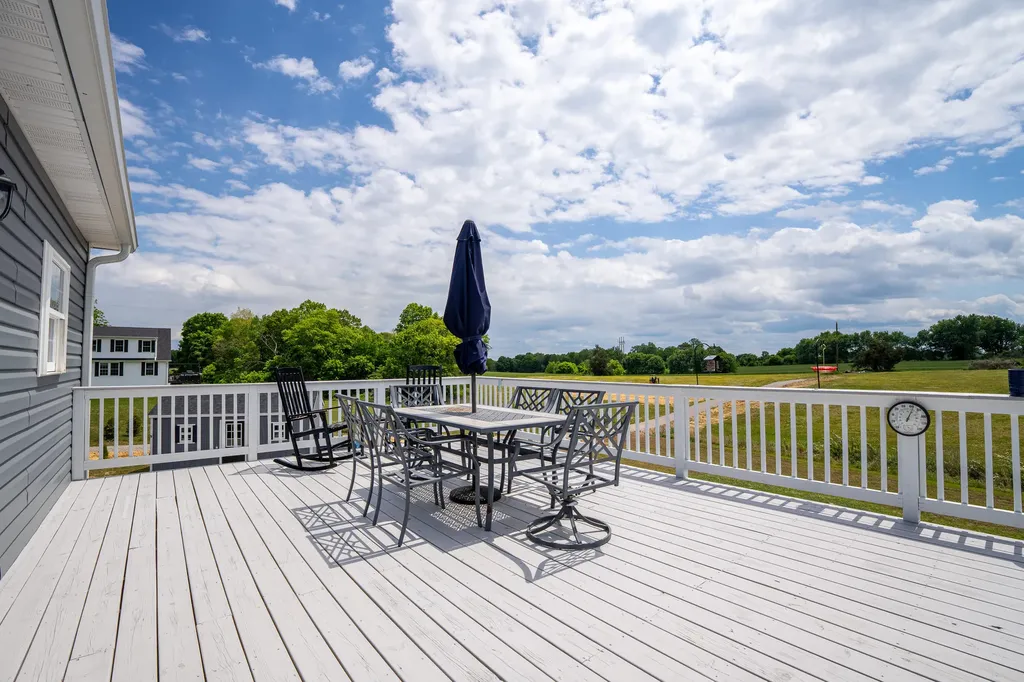 1553 Clifty Hill Road Science Hill KY 42553