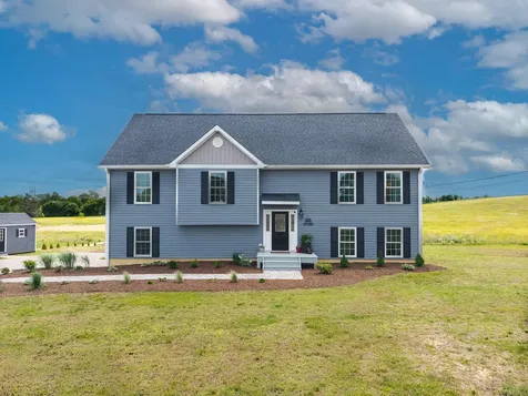 1553 Clifty Hill Road Science Hill KY 42553