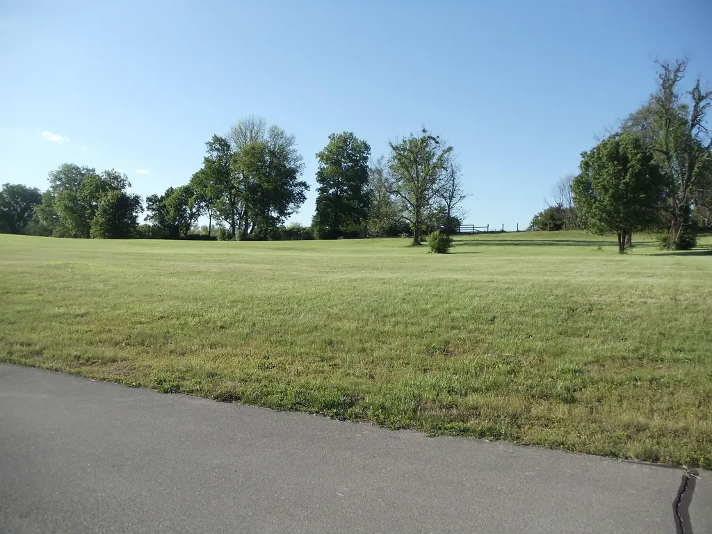 250 Mcfall Lane Versailles KY 40383