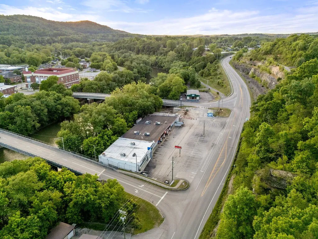 47 S Highway 25 Williamsburg KY 40769