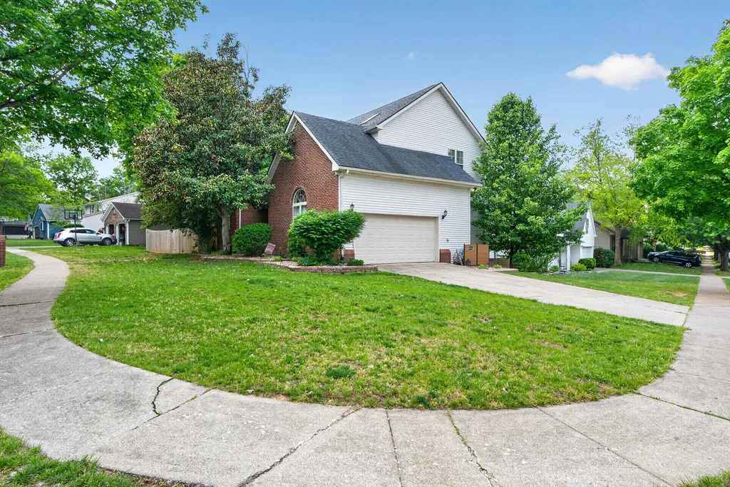 3981 Westbrook Drive Lexington KY 40514