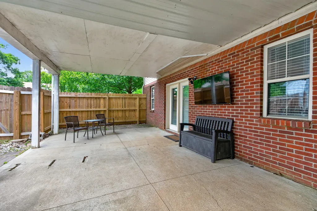 3981 Westbrook Drive Lexington KY 40514