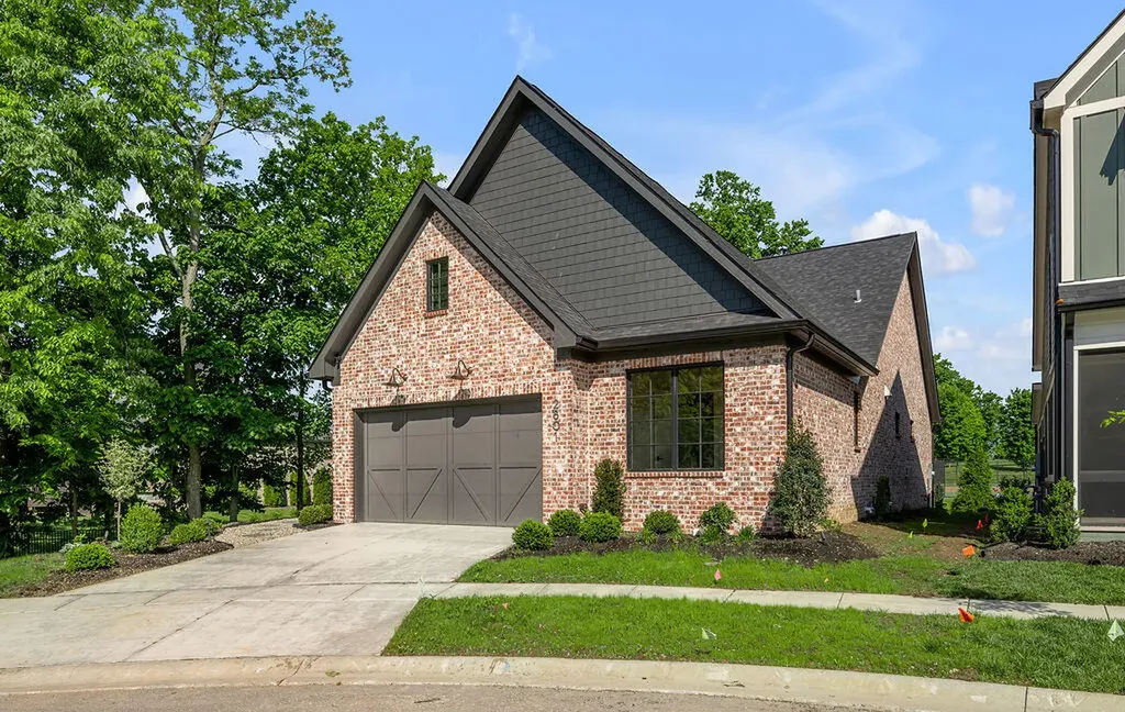2801 Bobwhite Trail Lexington KY 40509