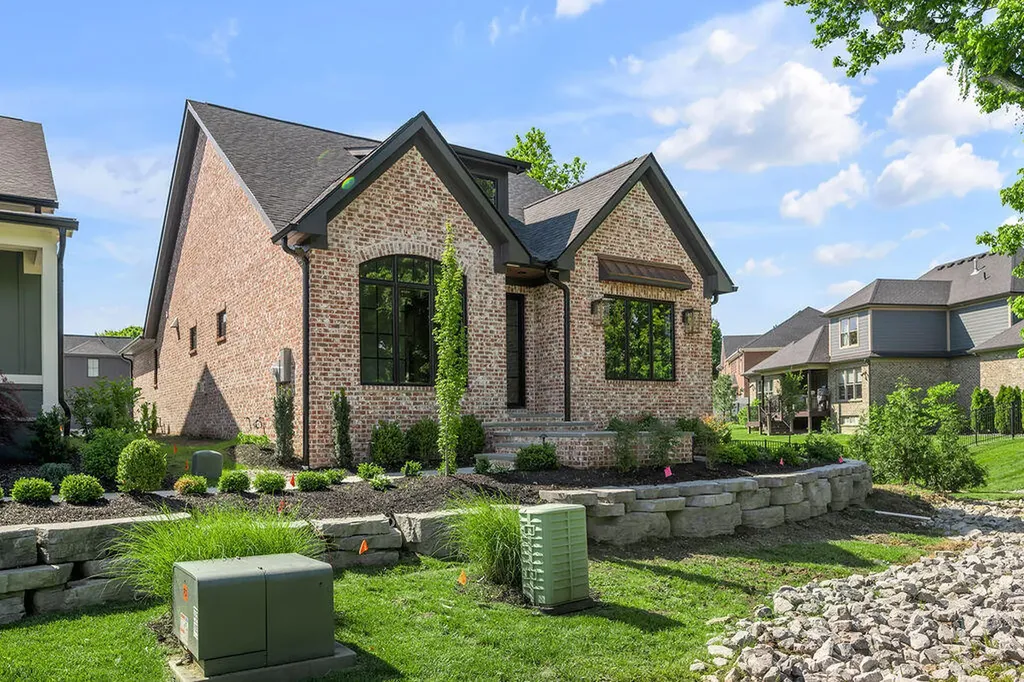 2801 Bobwhite Trail Lexington KY 40509