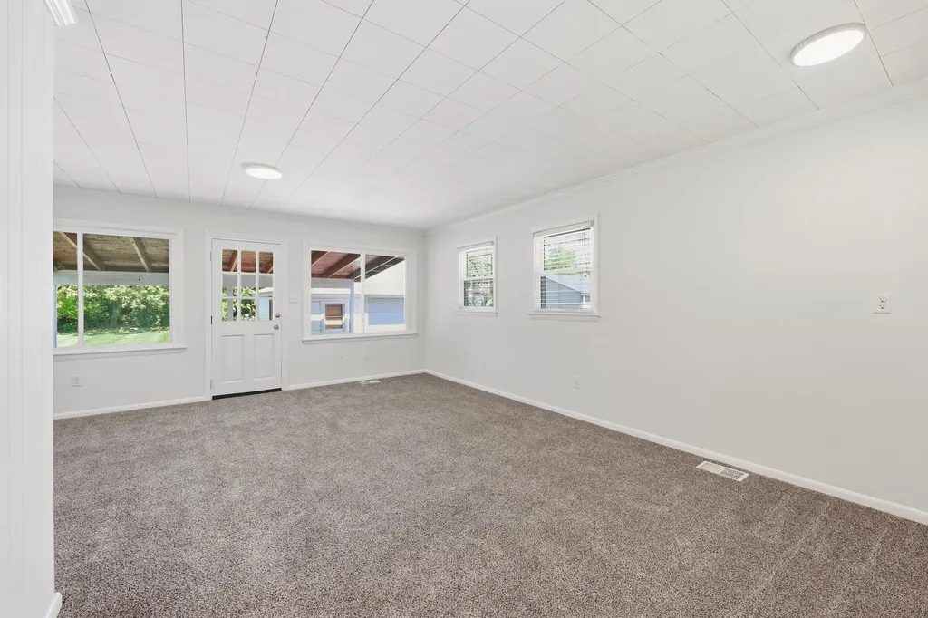 463 Pasadena Drive Lexington KY 40503