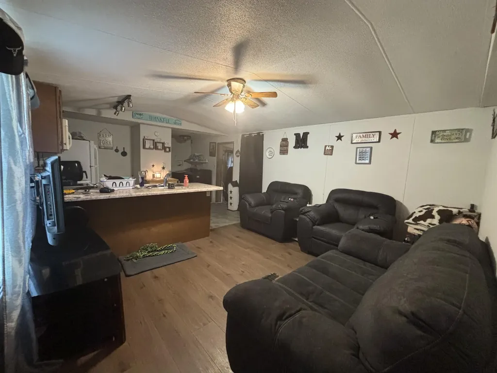 2172 Patty Ridge Road Dunnville KY 42528