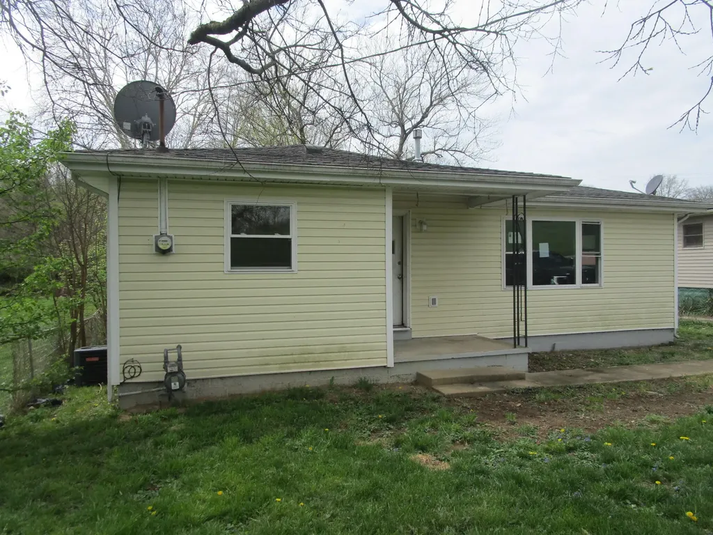 2247 Muddy Creek Road Winchester KY 40391