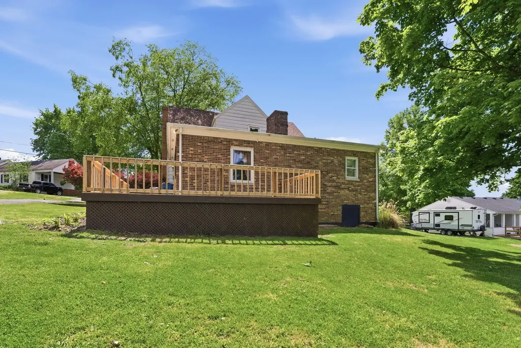 118 Hardee Street Perryville KY 40468