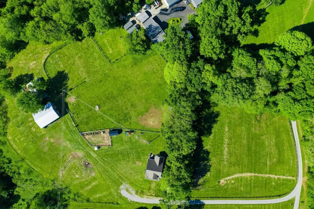 1568 Old Lawrenceburg Road Frankfort KY 40601