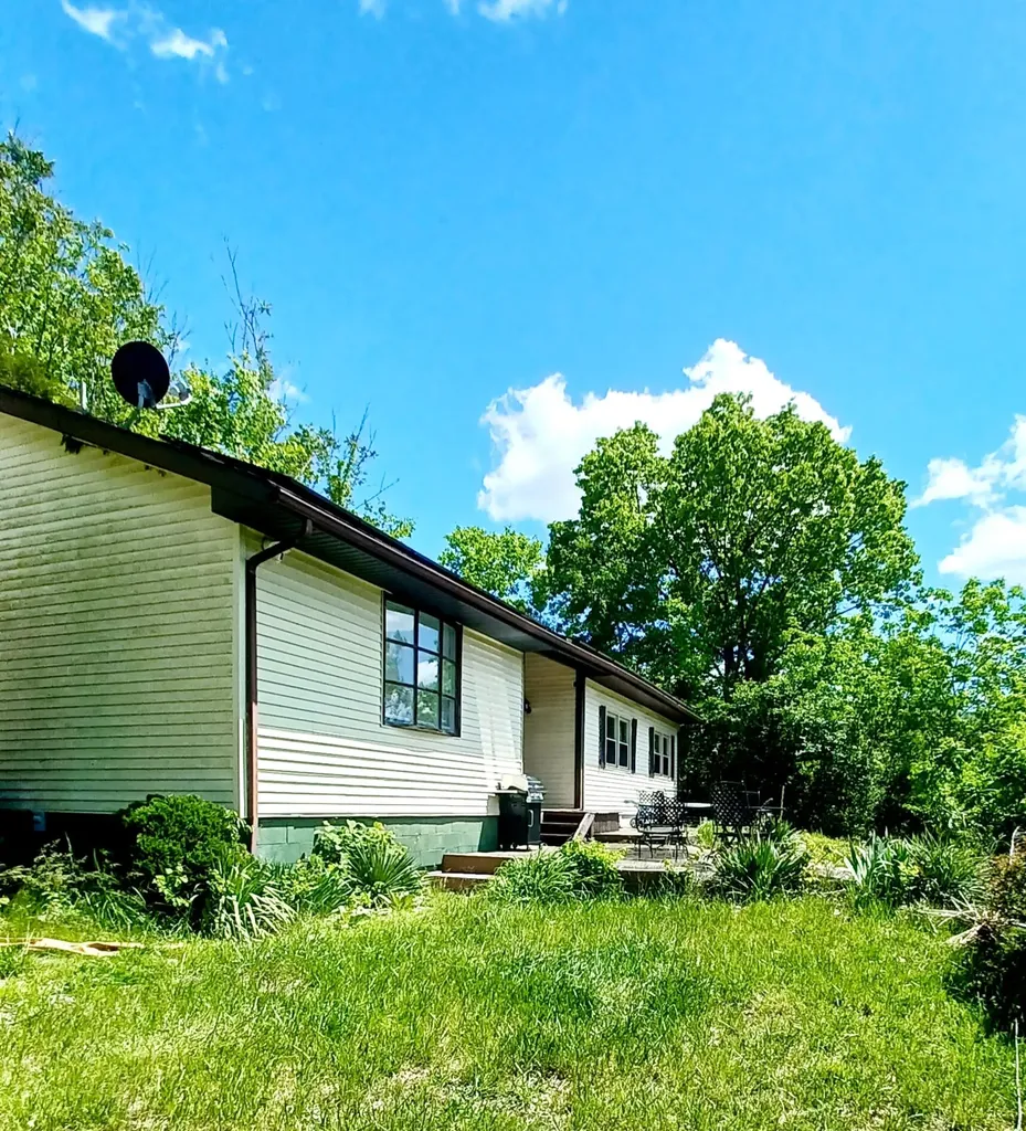 4858 Kennedy Bridge Road Lancaster KY 40444