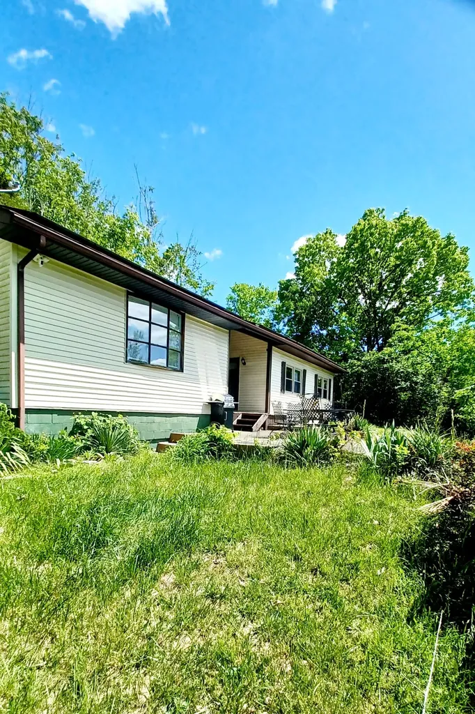 4858 Kennedy Bridge Road Lancaster KY 40444