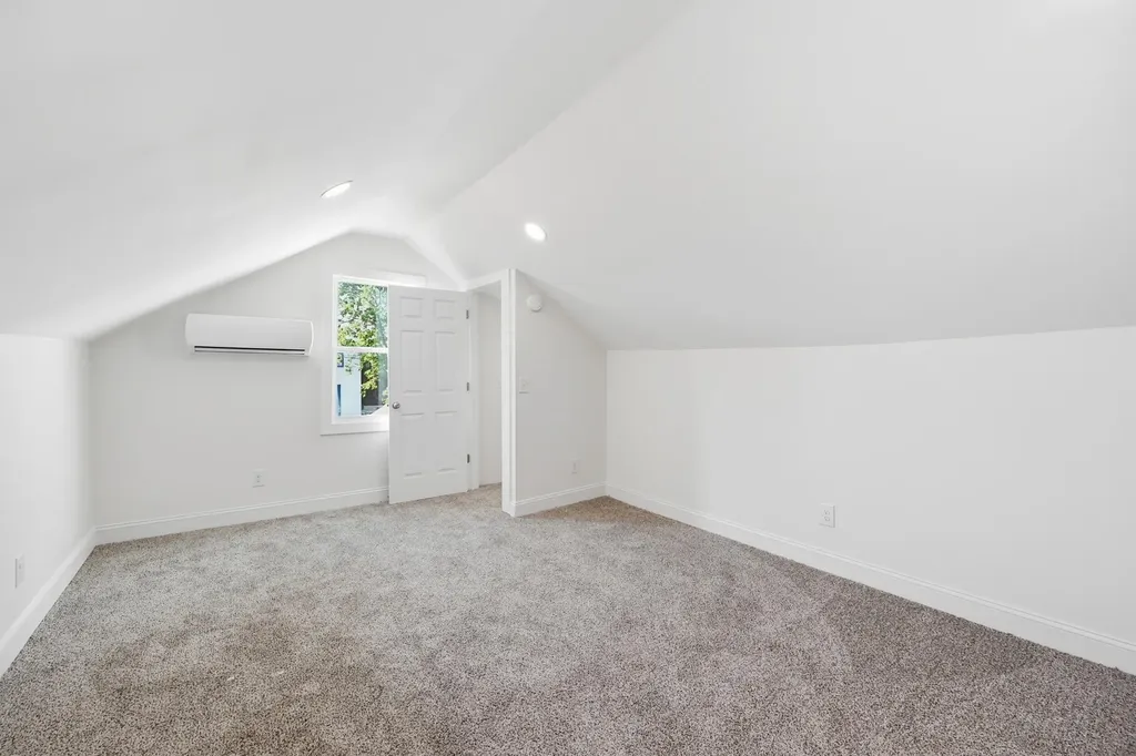 105 Hillcrest Avenue Lexington KY 40505