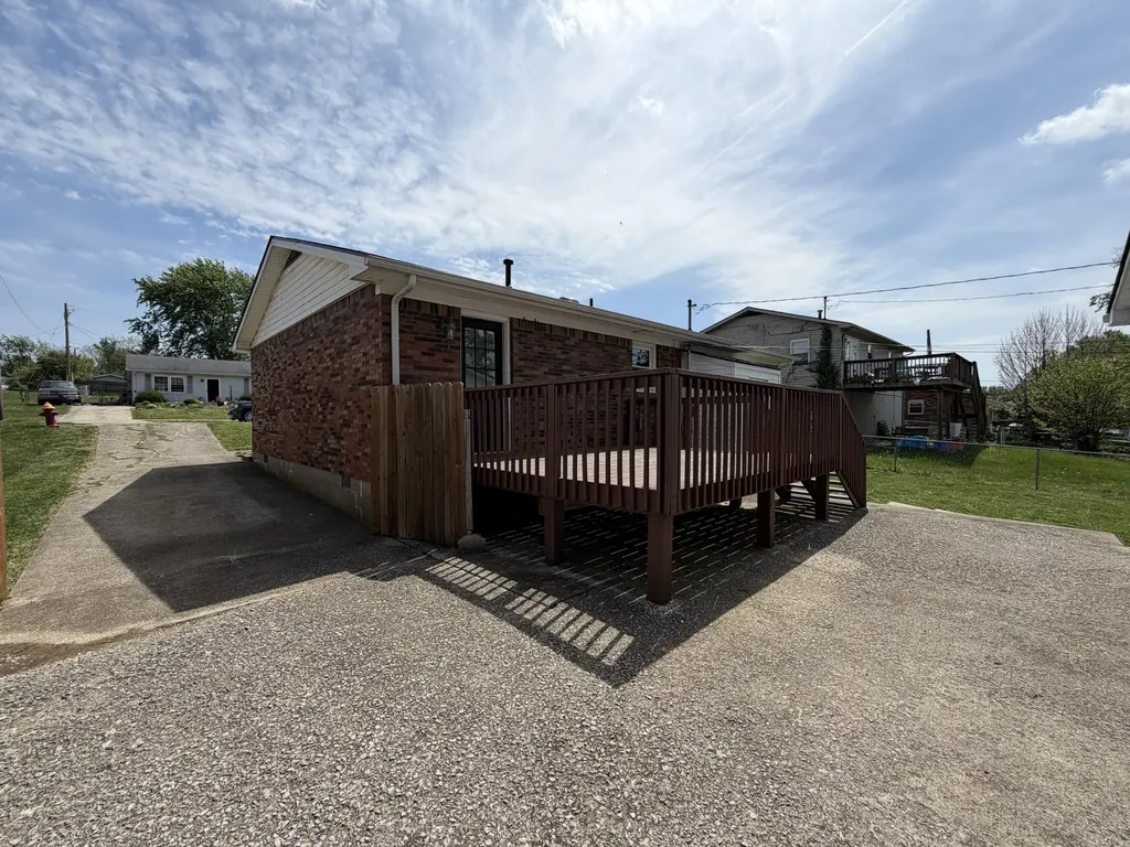 17 Holiday Road Winchester KY 40391