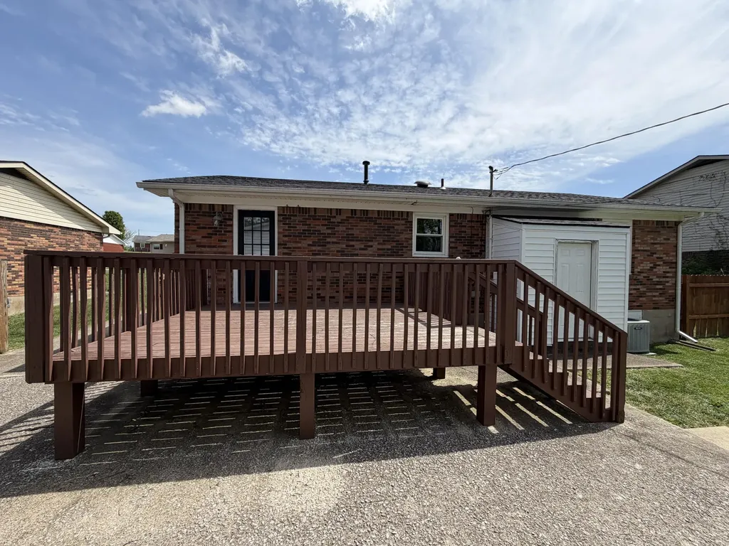 17 Holiday Road Winchester KY 40391