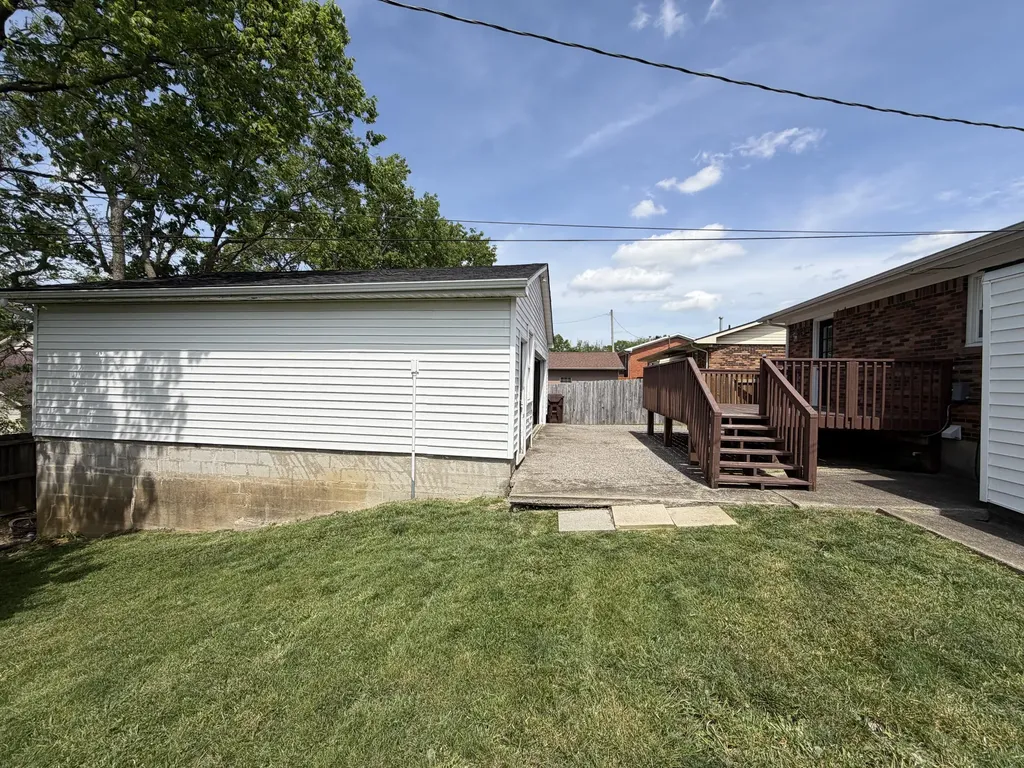 17 Holiday Road Winchester KY 40391