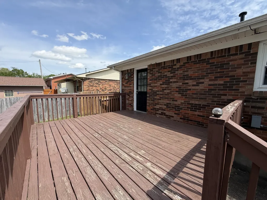 17 Holiday Road Winchester KY 40391