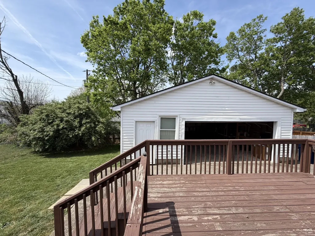 17 Holiday Road Winchester KY 40391